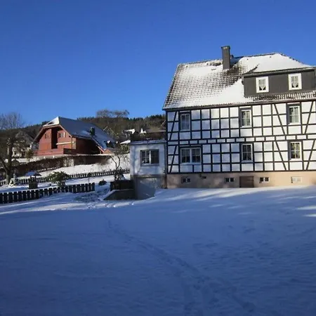 Haus Zur Orke בית הארחה *